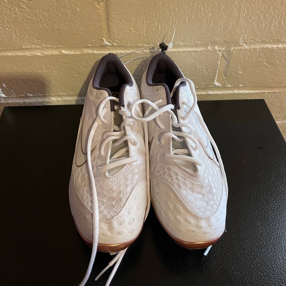 Nike Hyperdiamond Cleats Shoes Size 9 New